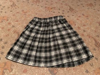jupe écossaise plissée, noir et blanc, 6 ans