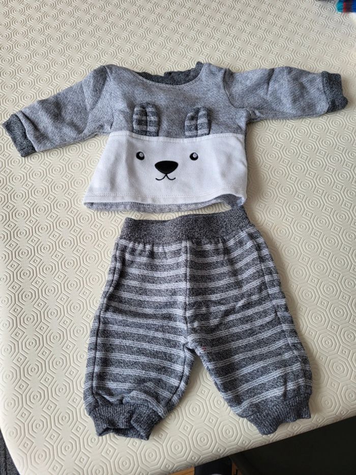 Ensemble sweat et pantalon
