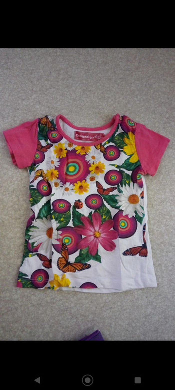 Tee-shirt rose papillon Desigual