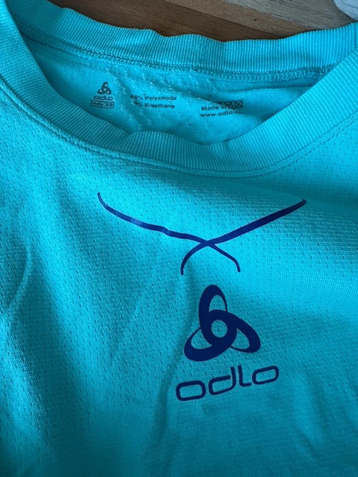 Haut sport Odlo - photo numéro 2