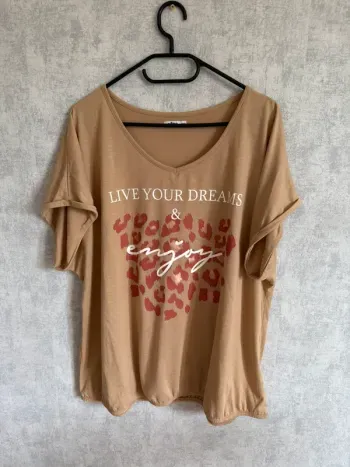 T-shirt marron beige Gémo taille 50-52