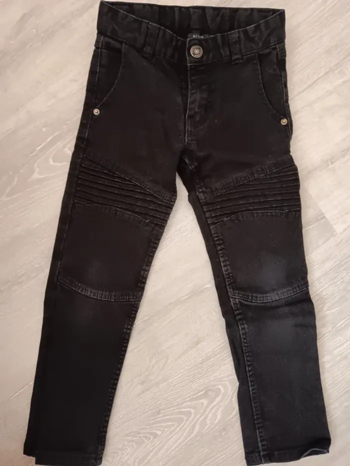 Lot de 2 pantalons 5 ans - photo numéro 5