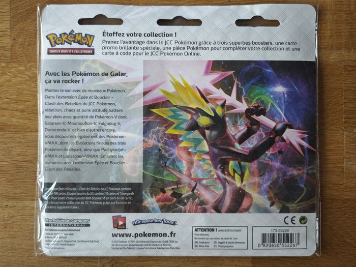 Coffret tripack Pokémon Clash des rebelles eb02 Promo Rayquaza - photo numéro 2