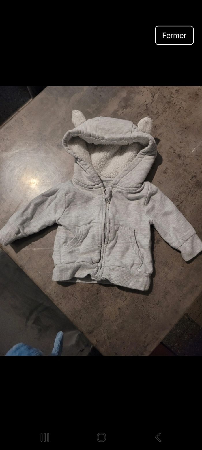 Pull gilet 3mois - photo numéro 2