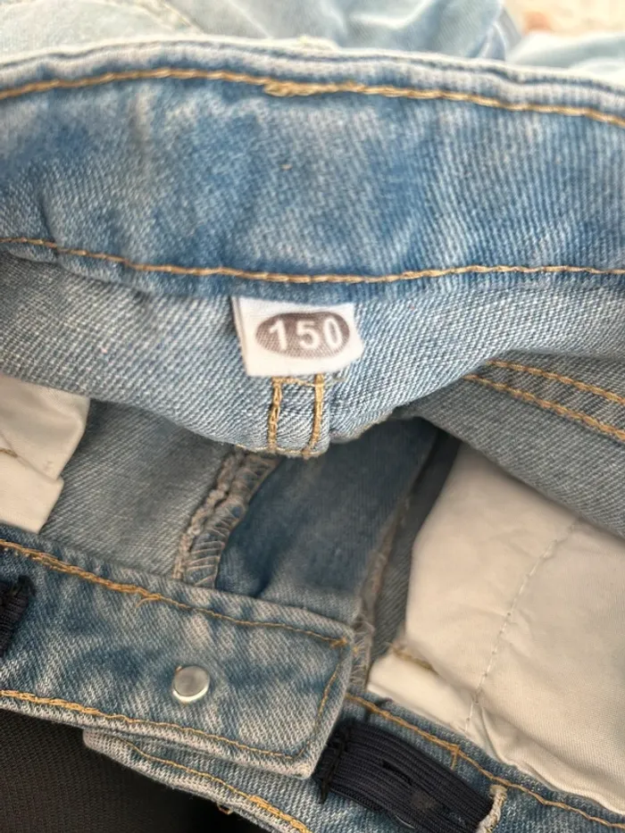 Jean droit T150 - photo numéro 3