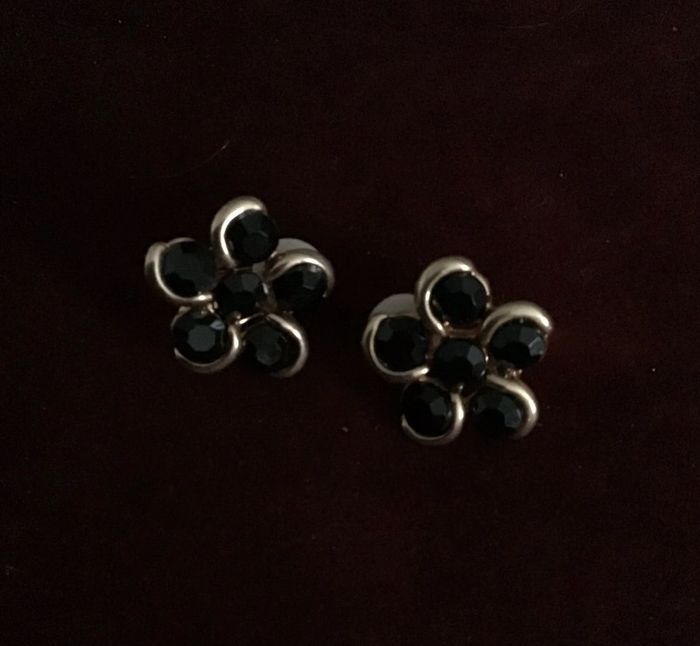 Très jolis clips fleurs vintage. Années 80 - photo numéro 3