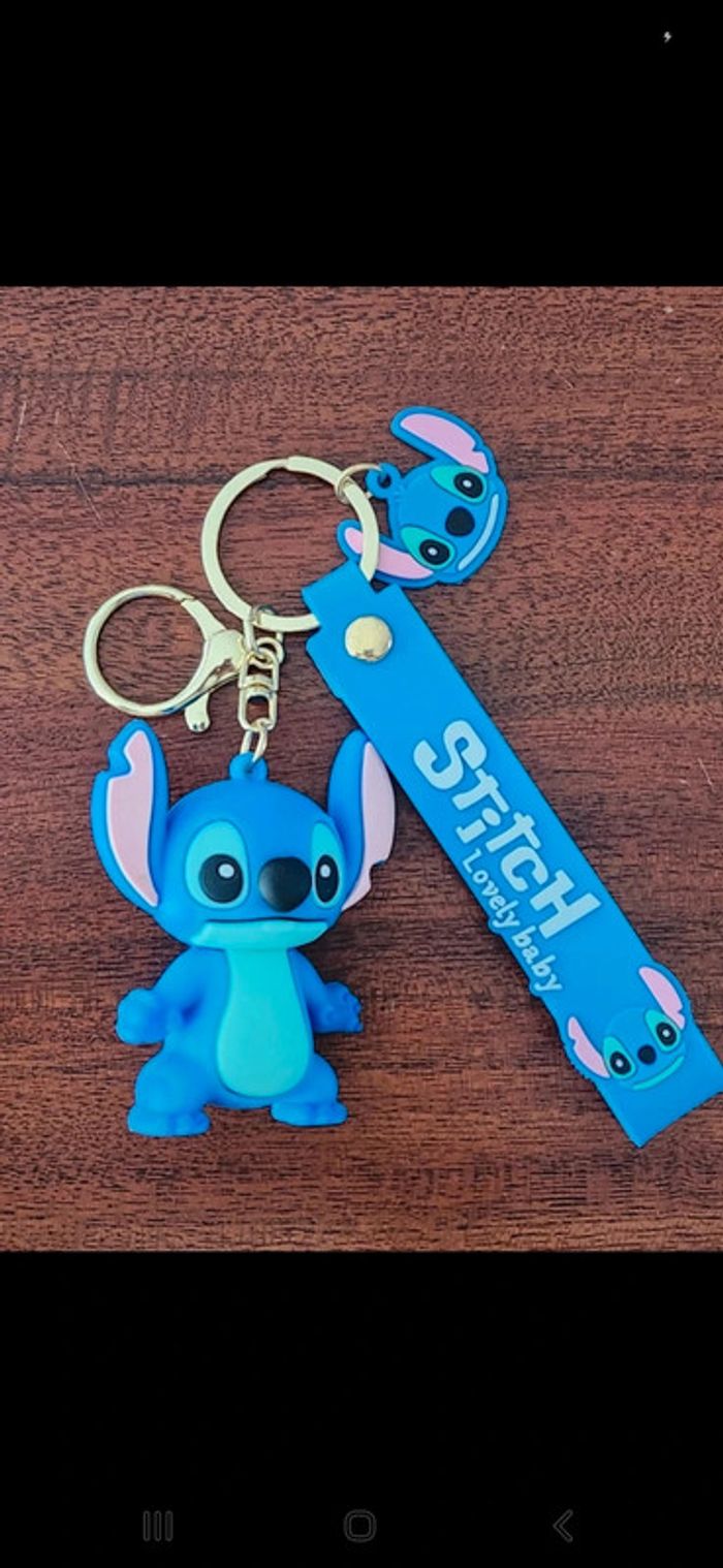 Porte-Clés Stitch Bleu & Or