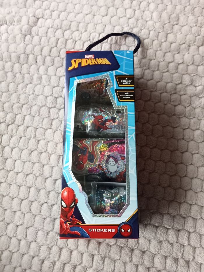 Boite de 4 rouleaux de stickers spiderman