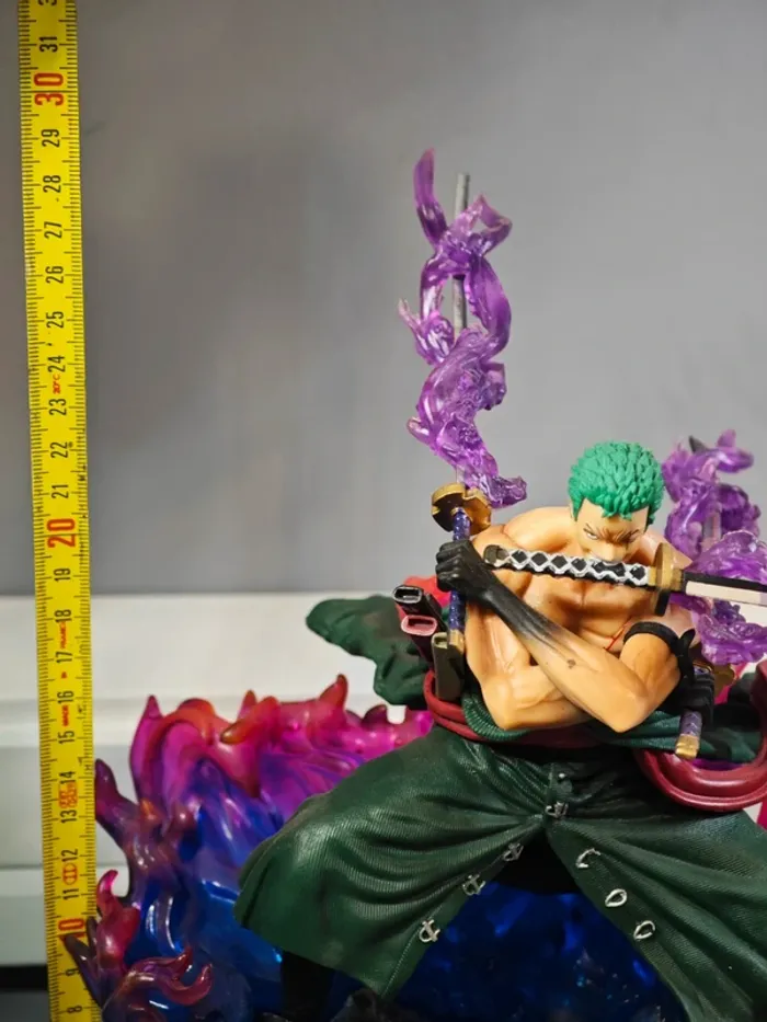 Figurine One Piece : Zorro 28cm neuve sans boîte - photo numéro 10