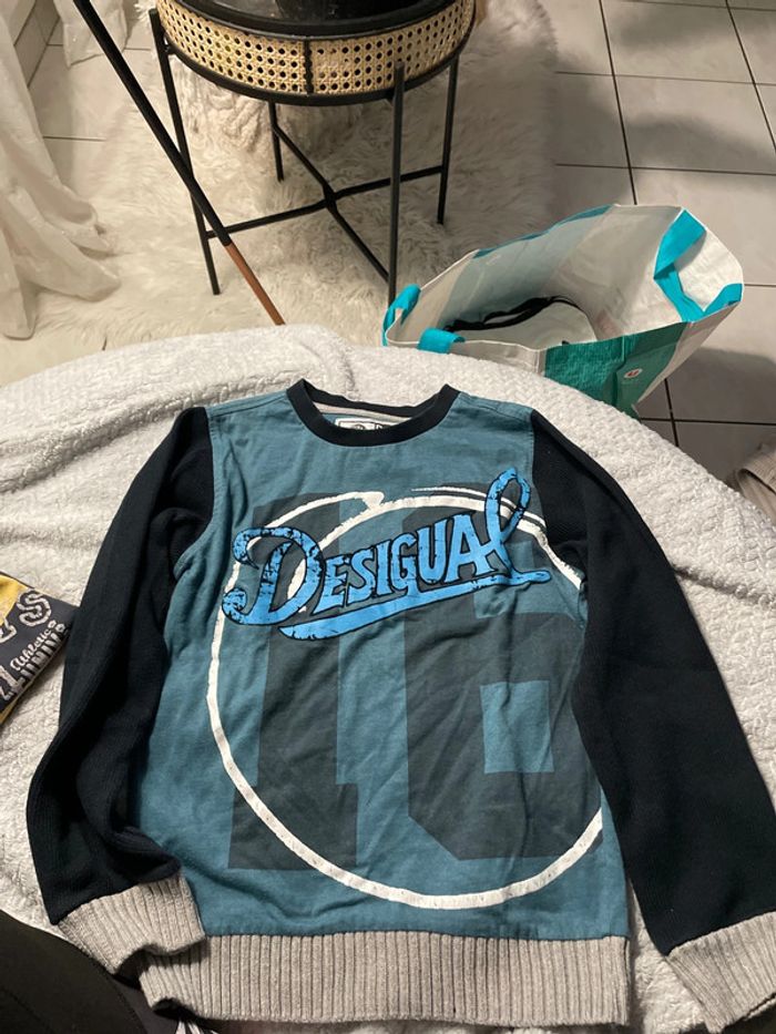 Haut Desigual garçon 7-8 ans