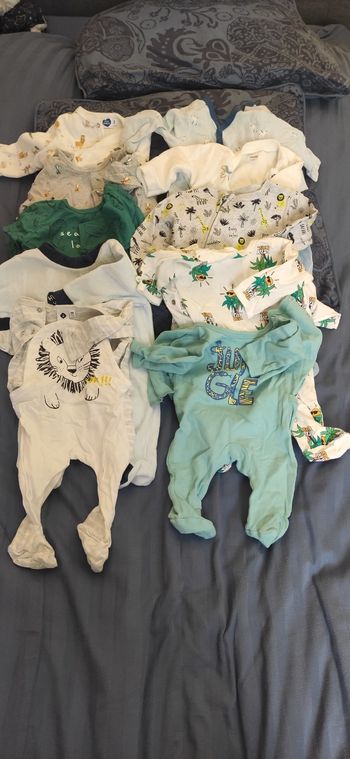 Lot de  10 pyjamas 3 mois