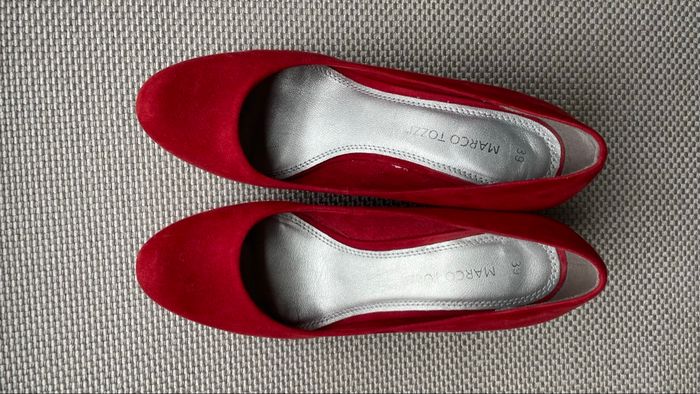Escarpins en dain rouge à talons 39 Marco tozzi - photo numéro 3