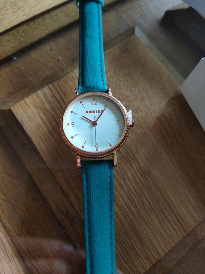 Montre Rodier Cadran Rose Gold et bracelet bleu vert - photo numéro 2