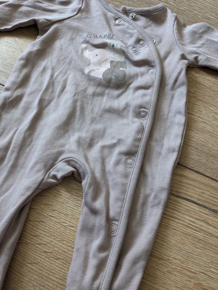 Lot pyjamas naissance C&A - photo numéro 4