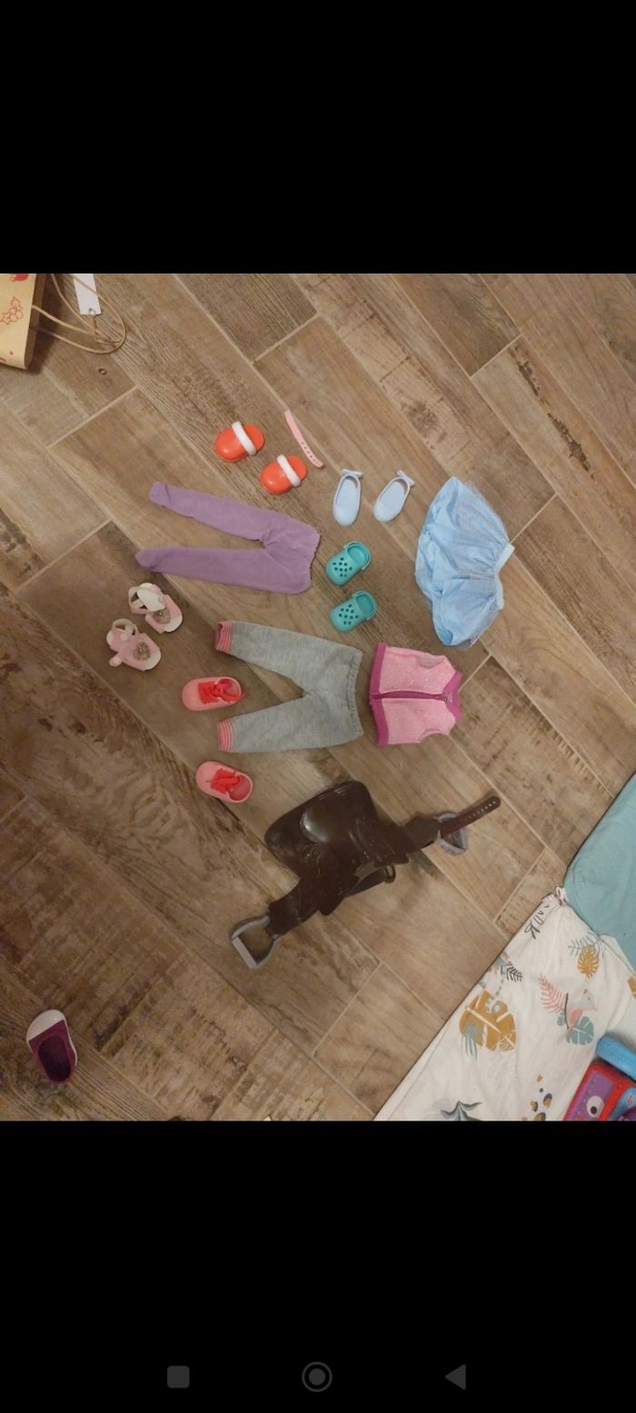 Lot vêtements our génération