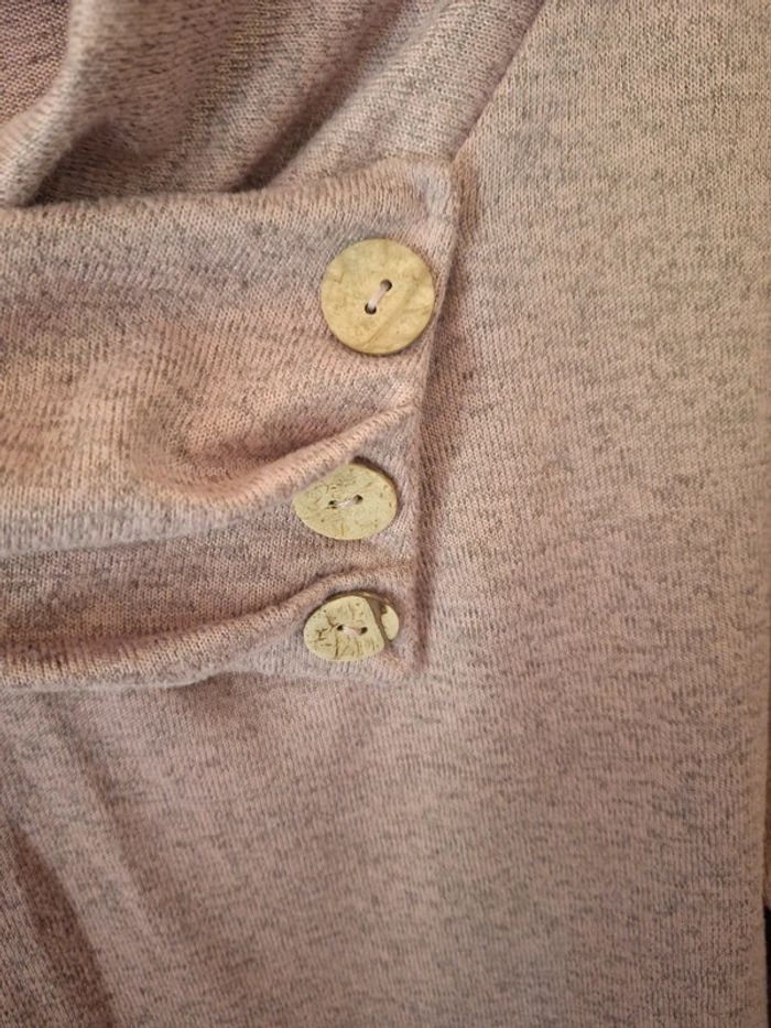 Pull col avec boutons - photo numéro 2