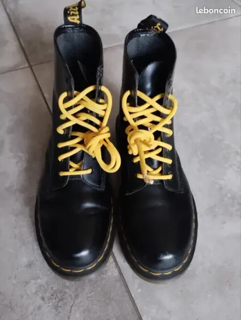 Dr. Martens avec lacet