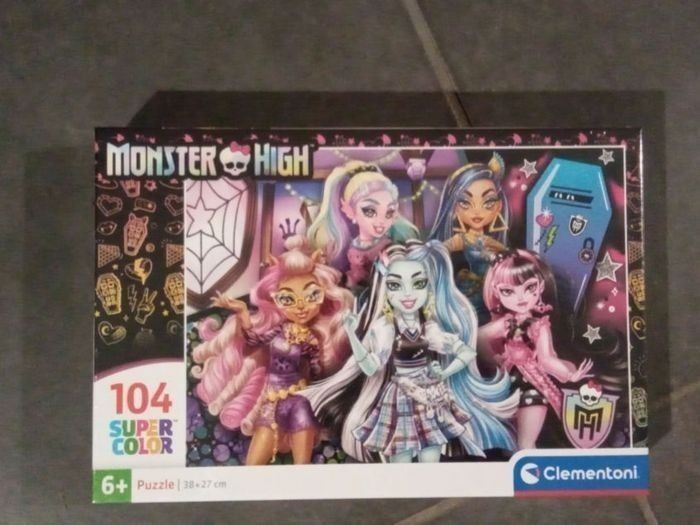 Puzzle MONSTER HIGH