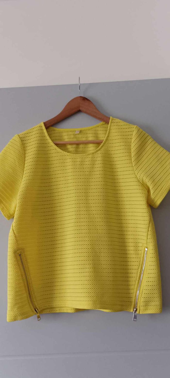 T-shirt ajouré de couleur jaune manches courtes Taille L