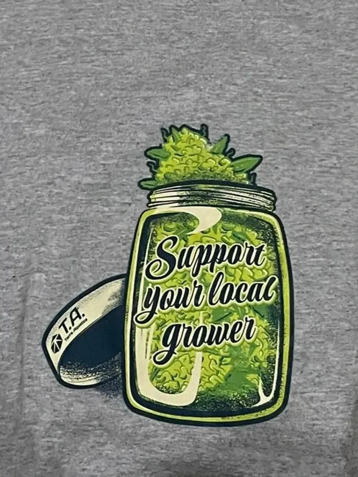 Tee-shirt Gildan grower weed - photo numéro 2