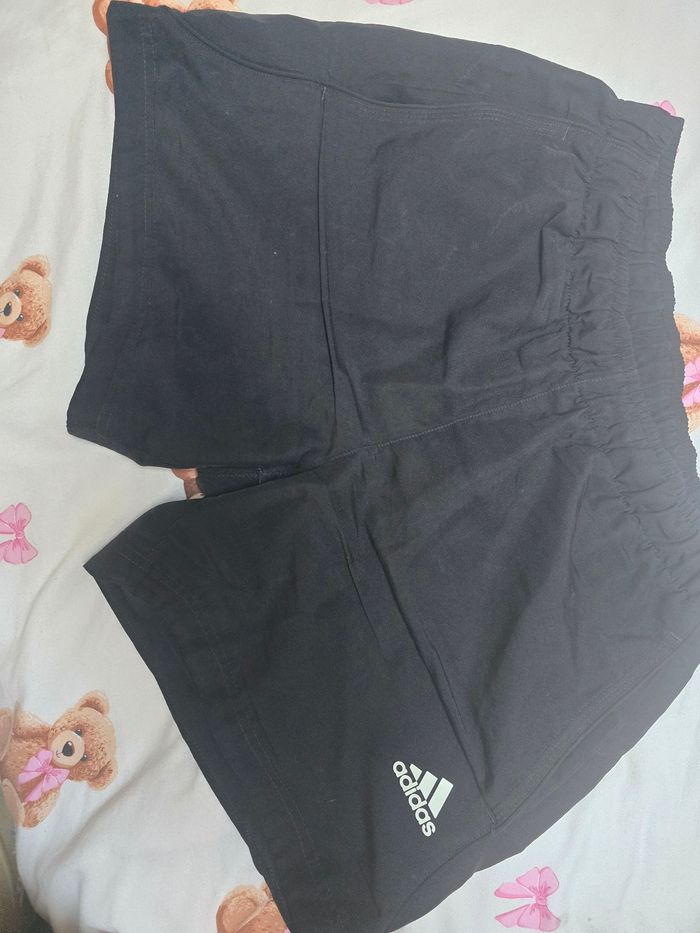Short adidas