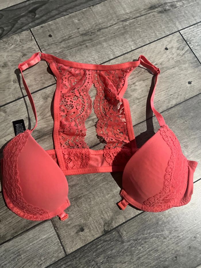 Soutien gorge - photo numéro 3