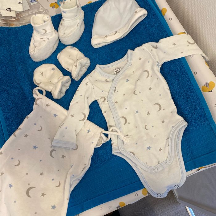 Ensemble body naissance