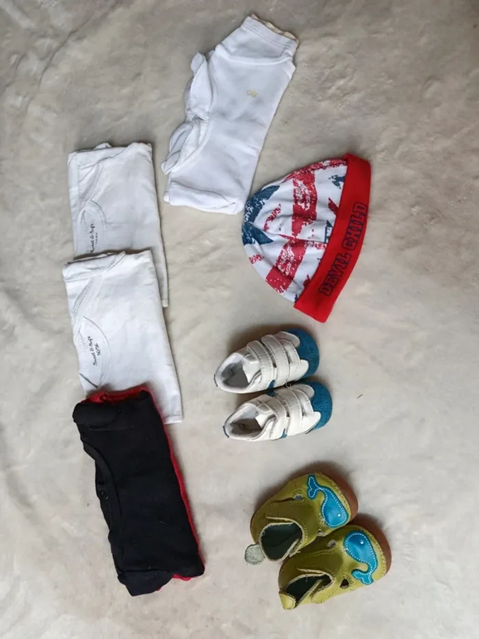 Lot vêtements bébé garçon - photo numéro 2
