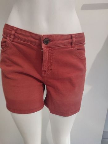 #kytie40femme. Short en jeans taille 40