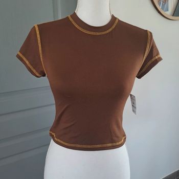 (Réduction) T-shirt marron polyester et élasthanne