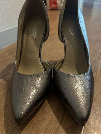 Escarpins couleur or très bon état 👠