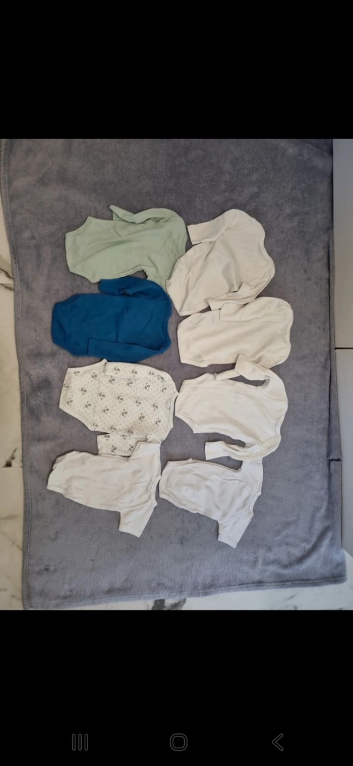 Lot 9 bodies - photo numéro 2