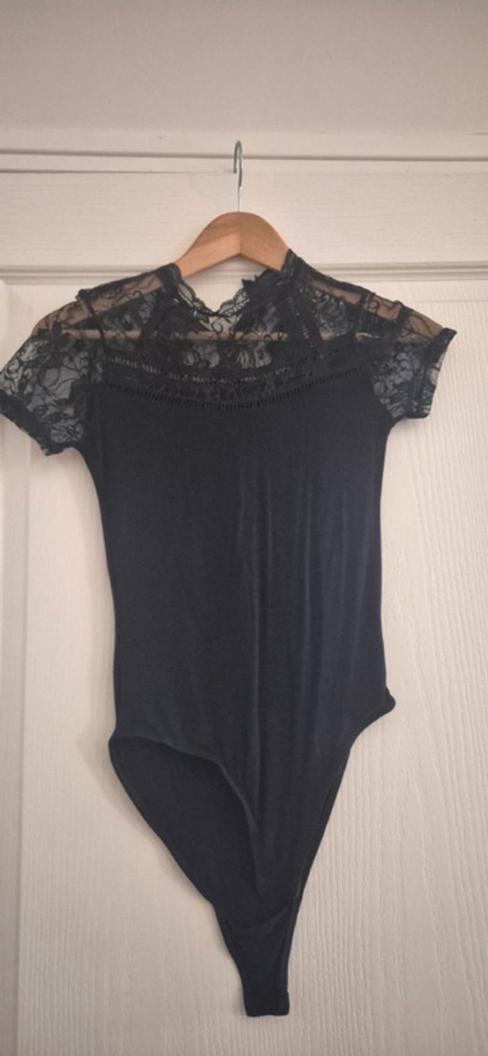 Body noir dentelle Jennyfer