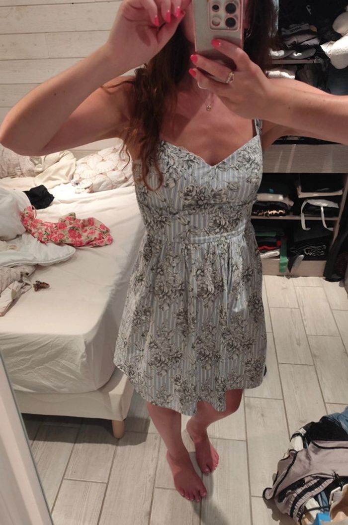 Robe Naf Naf taille 36 - photo numéro 2