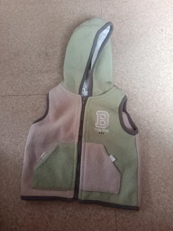 Polaire à capuche 6 mois sans manche