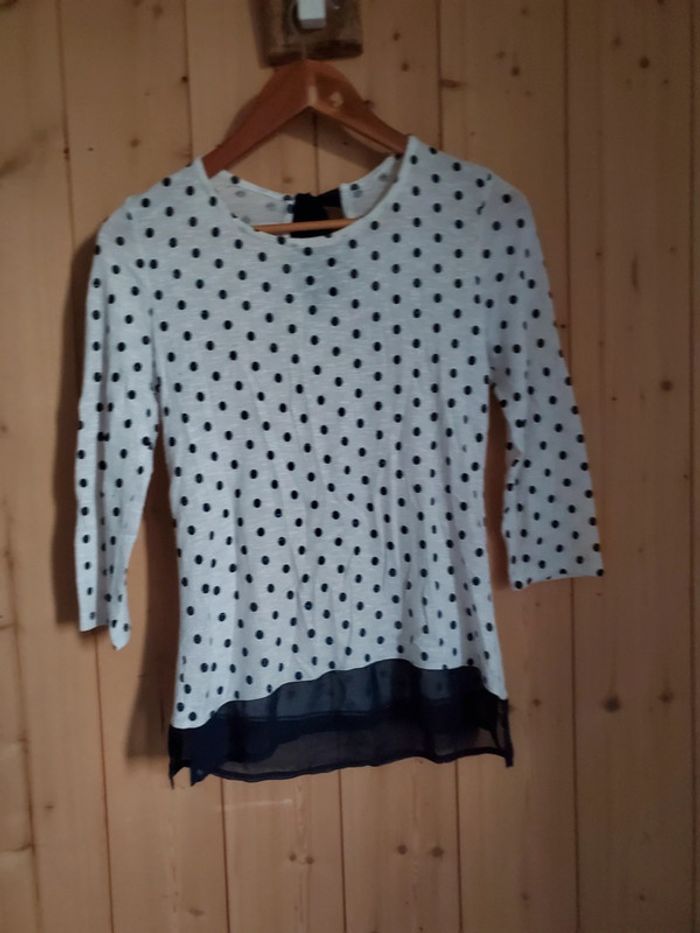Haut à pois