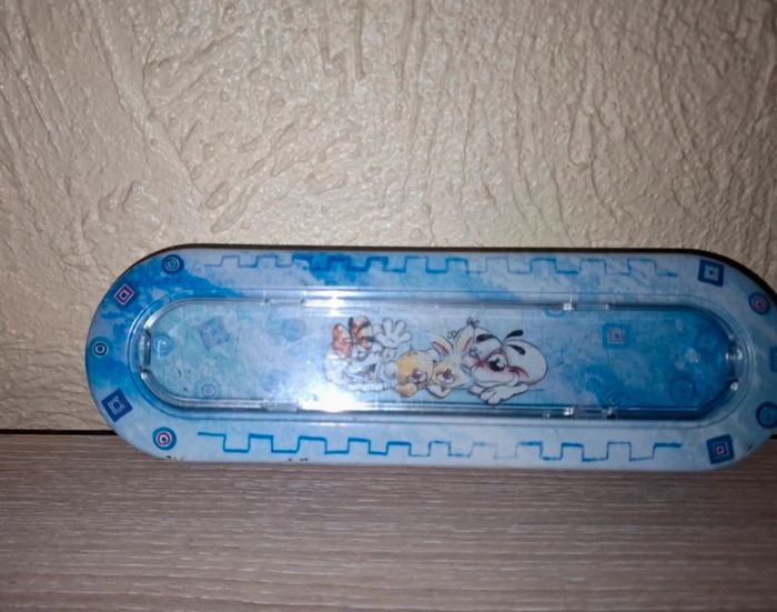 Plumier en fer Diddl