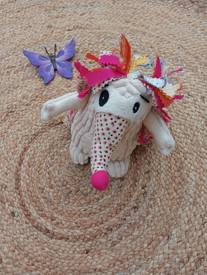 Peluche neuve hérisson