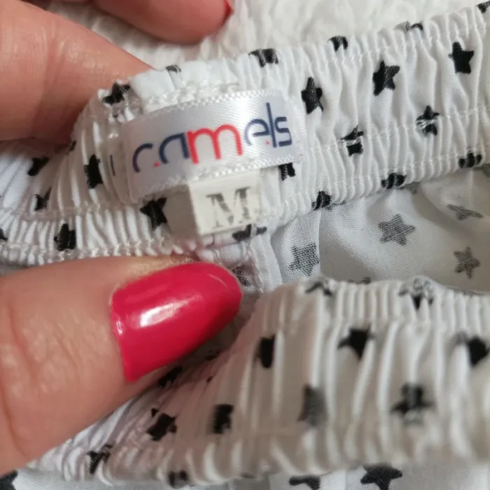 Short fin Camels taille 38 - photo numéro 4