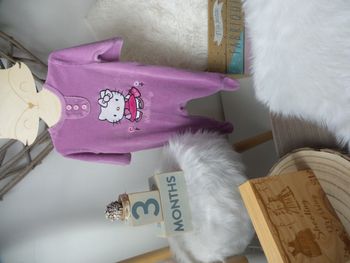 Jolie pyjama velour Hello Kitty violet lila bébé fille 3 mois 