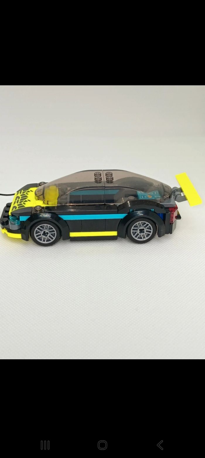 Lego City 60383 Voiture de Sport Électrique
Complet - photo numéro 6