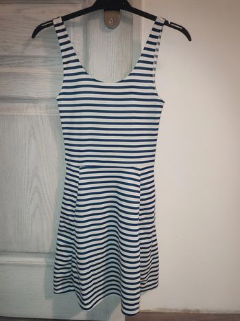 robe rayures blanches et bleues
