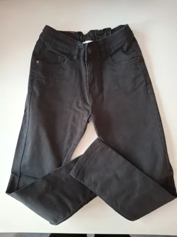 Pantalon noir droit