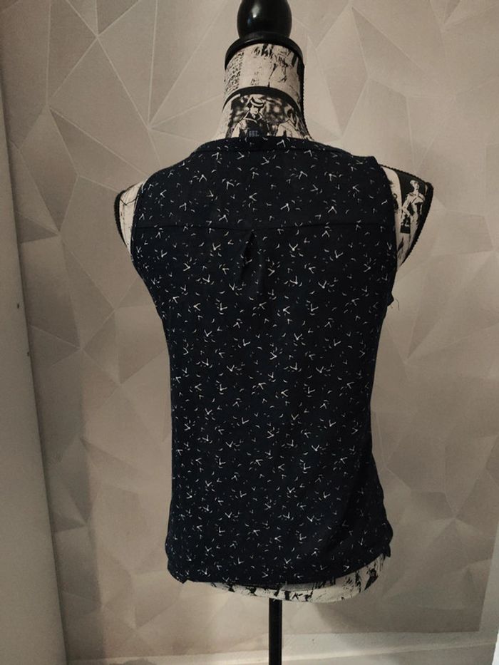 T-shirt sans manche - photo numéro 3