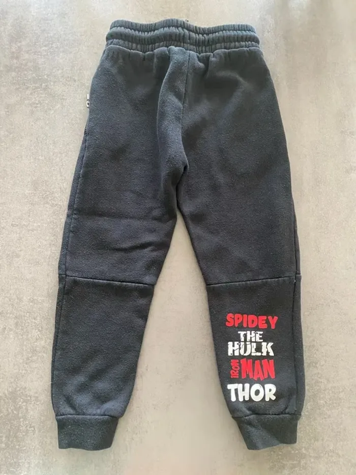 Jogging noir Marvel Spiderman 4/5 ans Primark - photo numéro 2