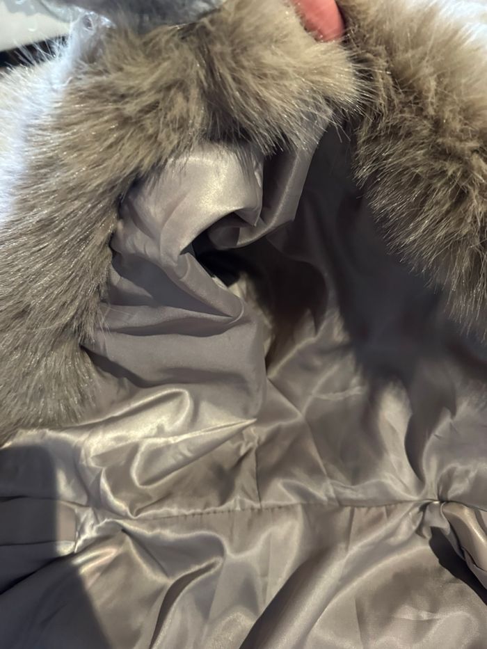 Manteau d’hiver court a poil, et bandes simili - photo numéro 5