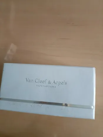 COFFRET VAN CLEEF AND ARPELS 3 MINIATURES UNE DE 5ML ET DEUX DE 7ML