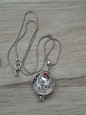 Collier Verveine, Vampire Diaries, Elena Gilbert, argenté