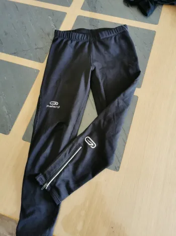 Legging de sport kalenji noir taille 8 ans