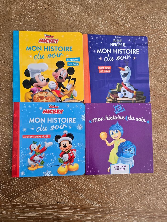 Lot 4 livres disney